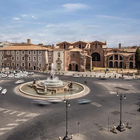 Hotel Anantara Palazzo Naiadi Roma Esterno foto The Fountain of the Three She-Wolves