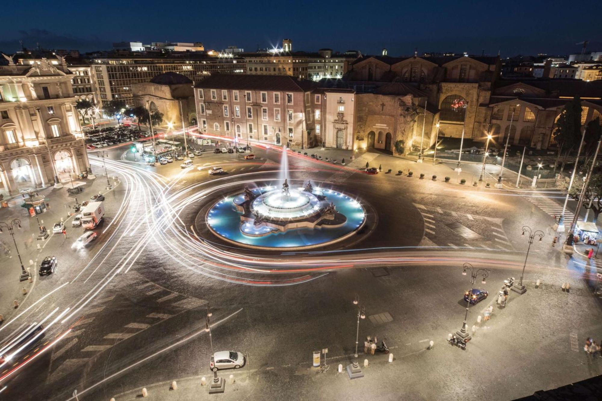 Hotel Anantara Palazzo Naiadi Roma Esterno foto Fountain of the Four Rivers