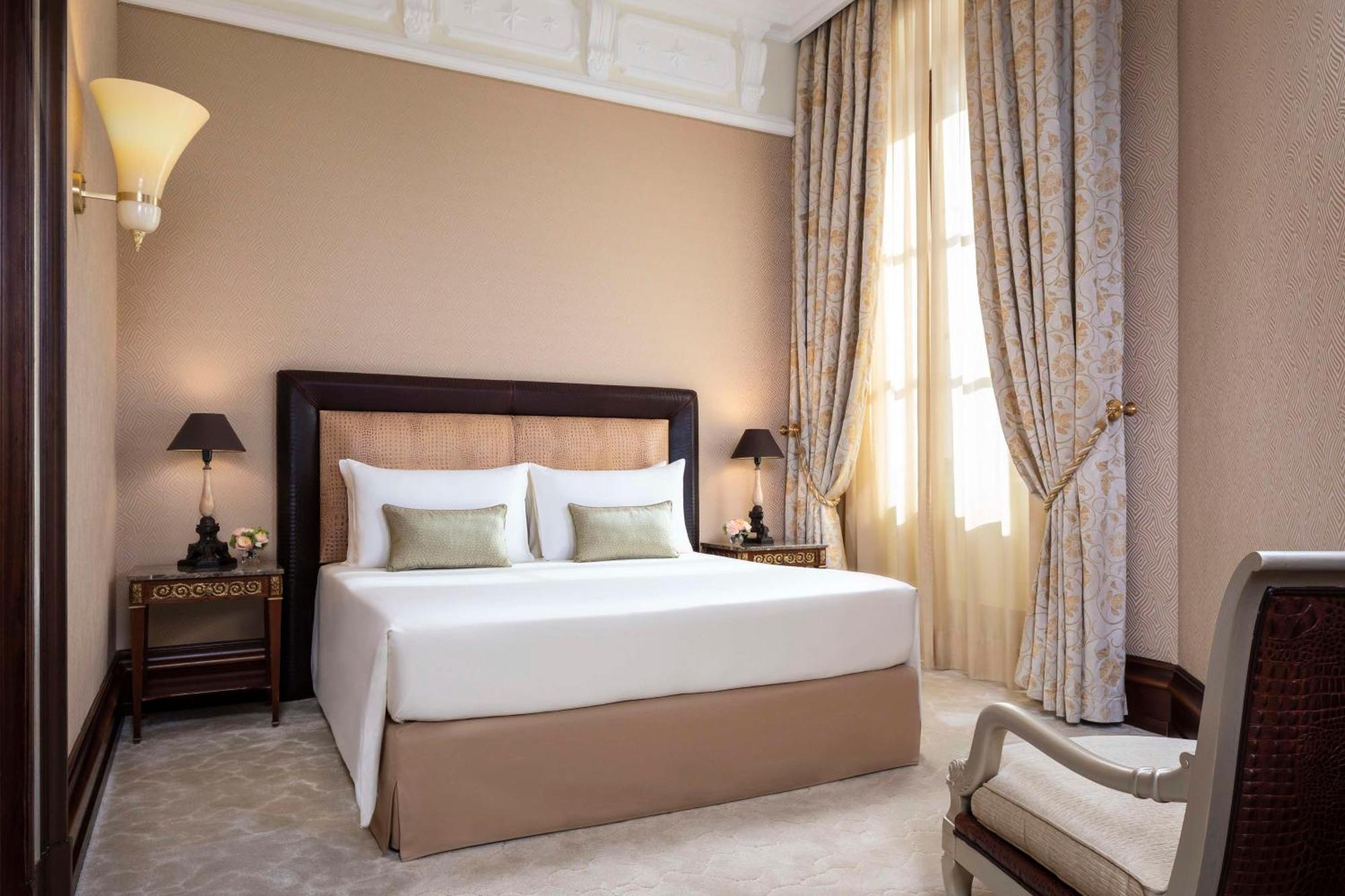 Hotel Anantara Palazzo Naiadi Roma Esterno foto A bedroom at the hotel