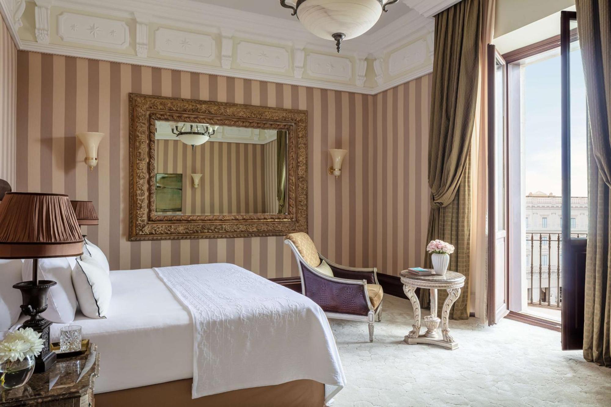 Hotel Anantara Palazzo Naiadi Roma Esterno foto A room at the hotel