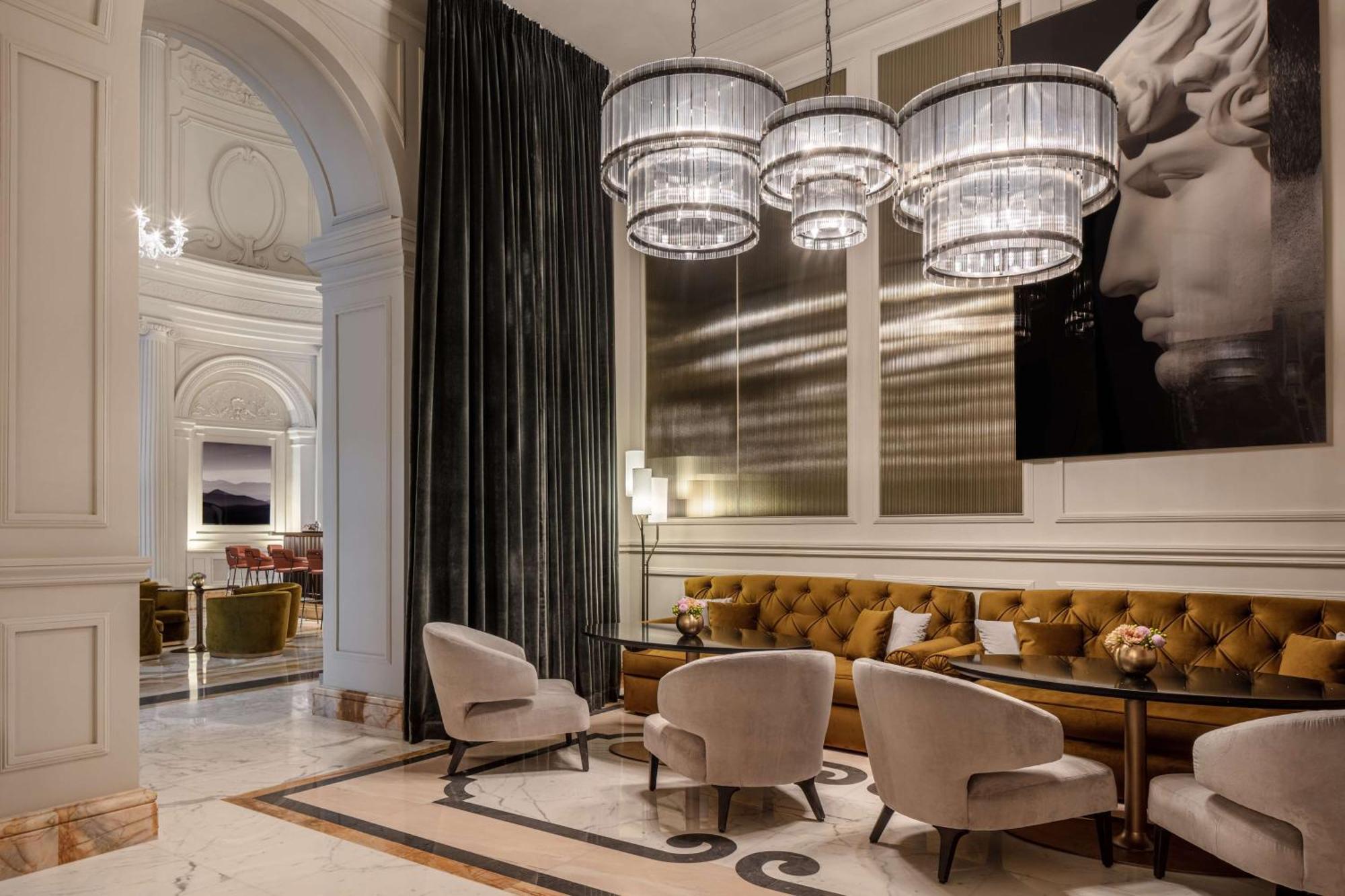 Hotel Anantara Palazzo Naiadi Roma Esterno foto The hotel's lobby